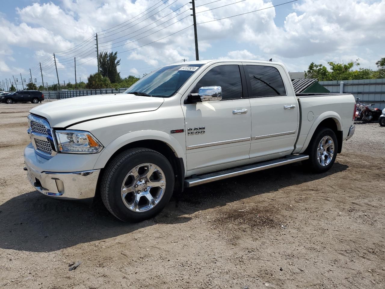 1C6RR7NM0HS628651 2017 Ram 1500 Laramie