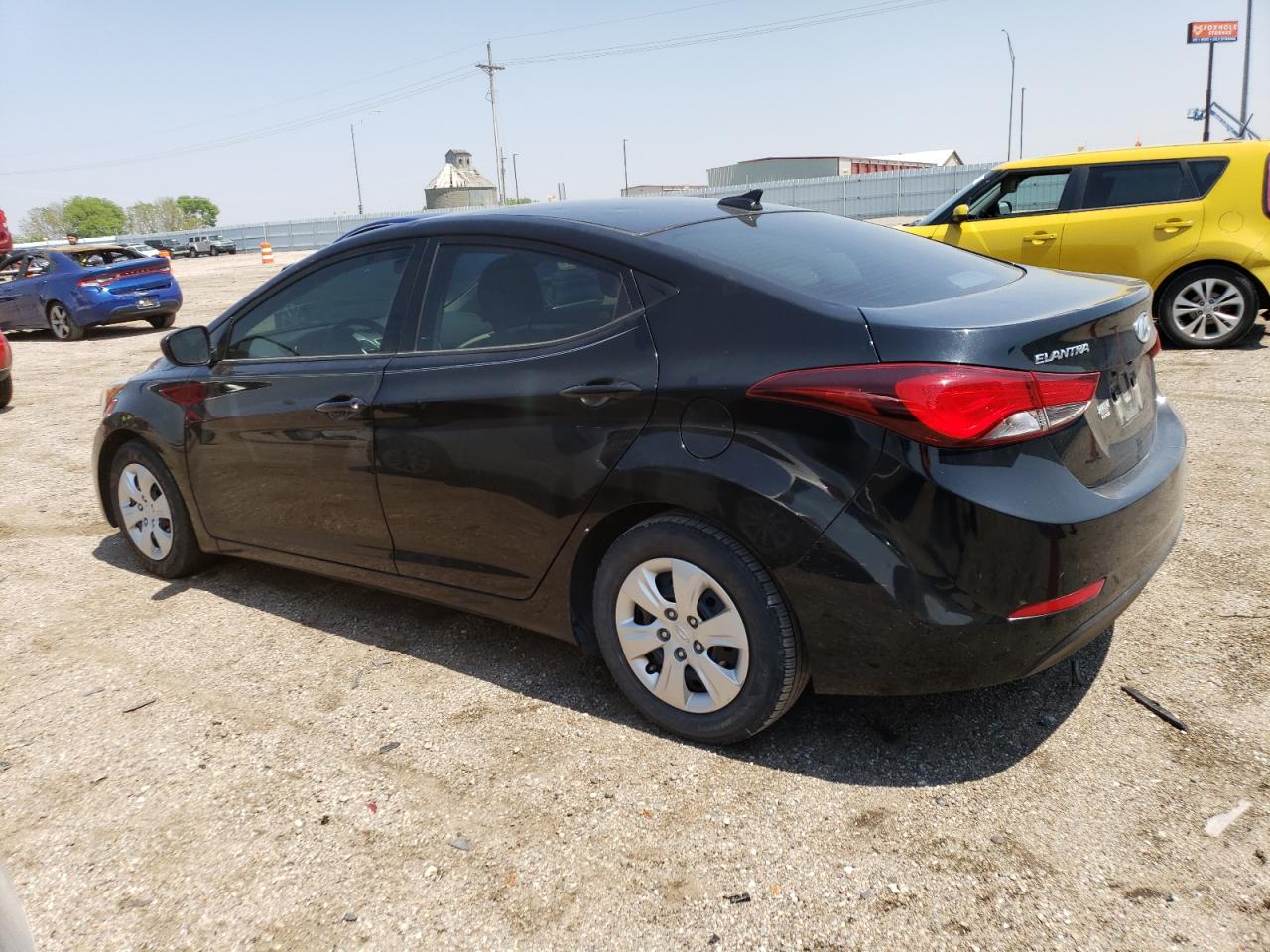 5NPDH4AE0GH771583 2016 Hyundai Elantra Se