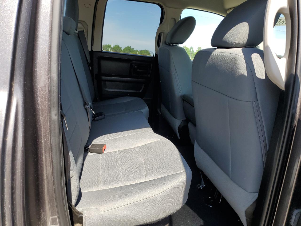 1C6RR6FT0KS619617 2019 Ram 1500 Classic Tradesman