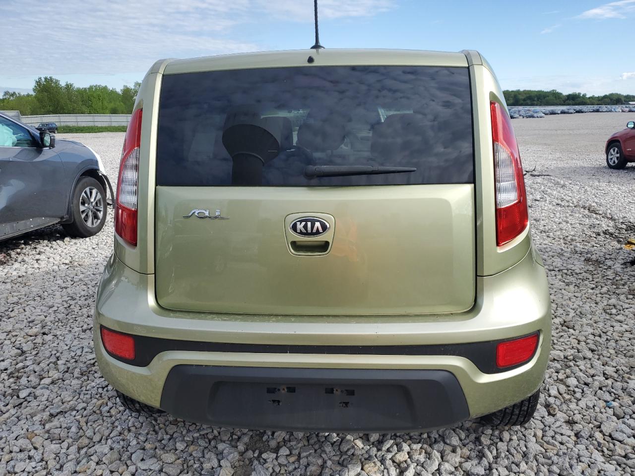 KNDJT2A57D7602635 2013 Kia Soul