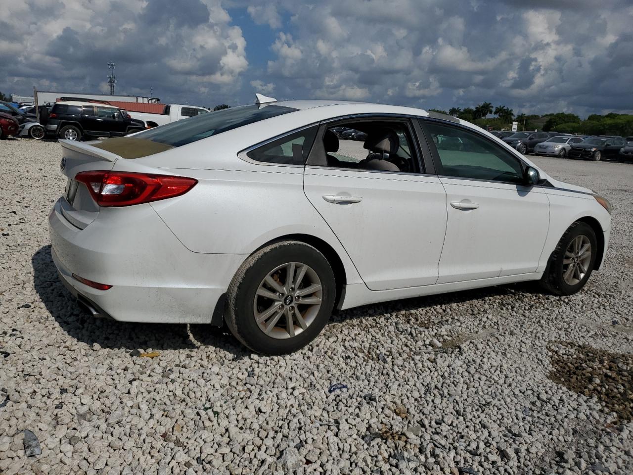 5NPE24AF9FH018180 2015 Hyundai Sonata Se