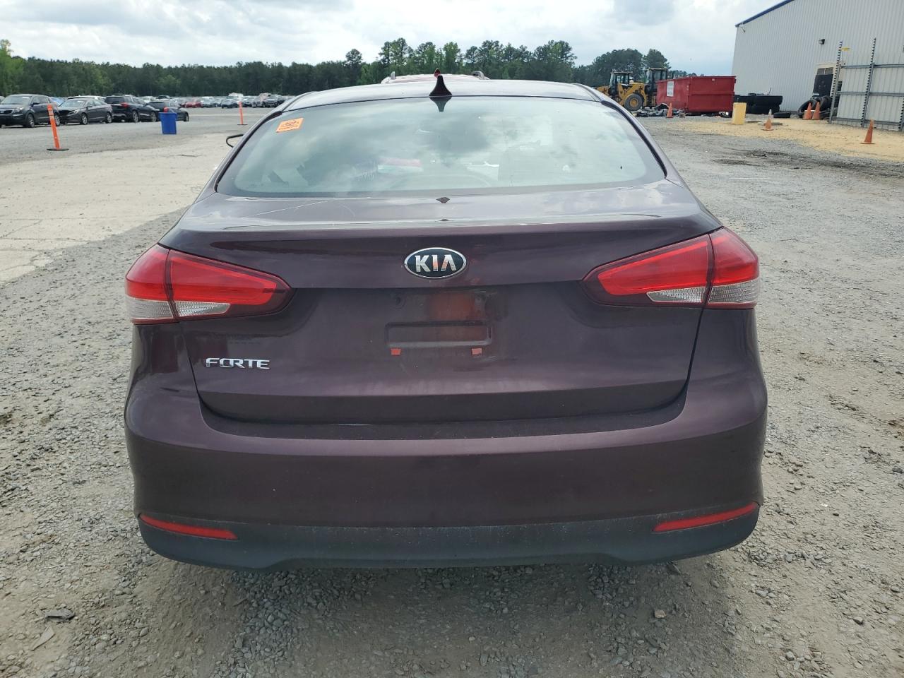 3KPFK4A79HE086189 2017 Kia Forte Lx