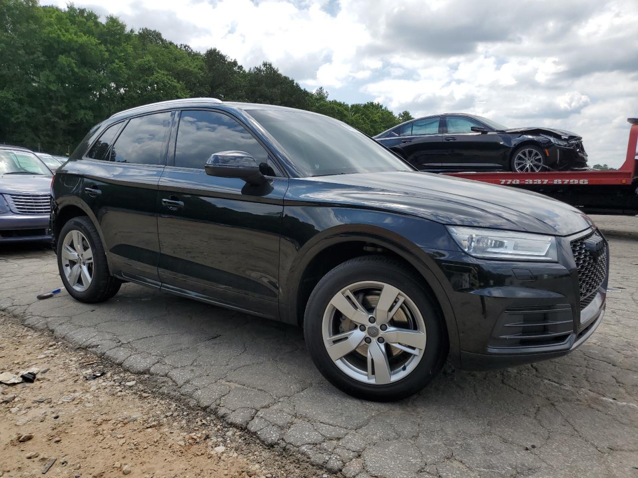 WA1ANAFY4J2102197 2018 Audi Q5 Premium