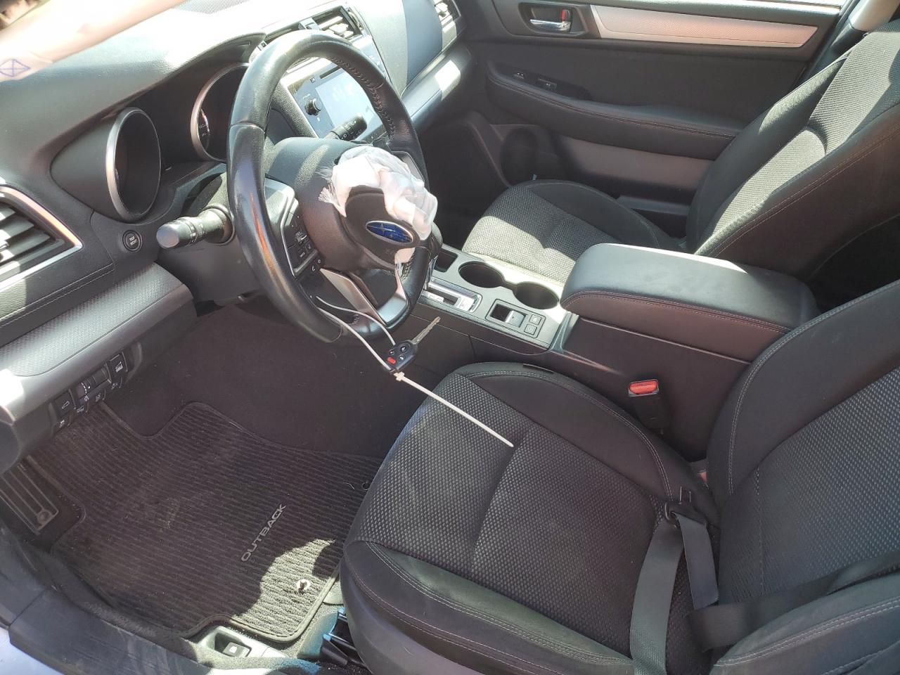 4S4BSAFC7J3361621 2018 Subaru Outback 2.5I Premium