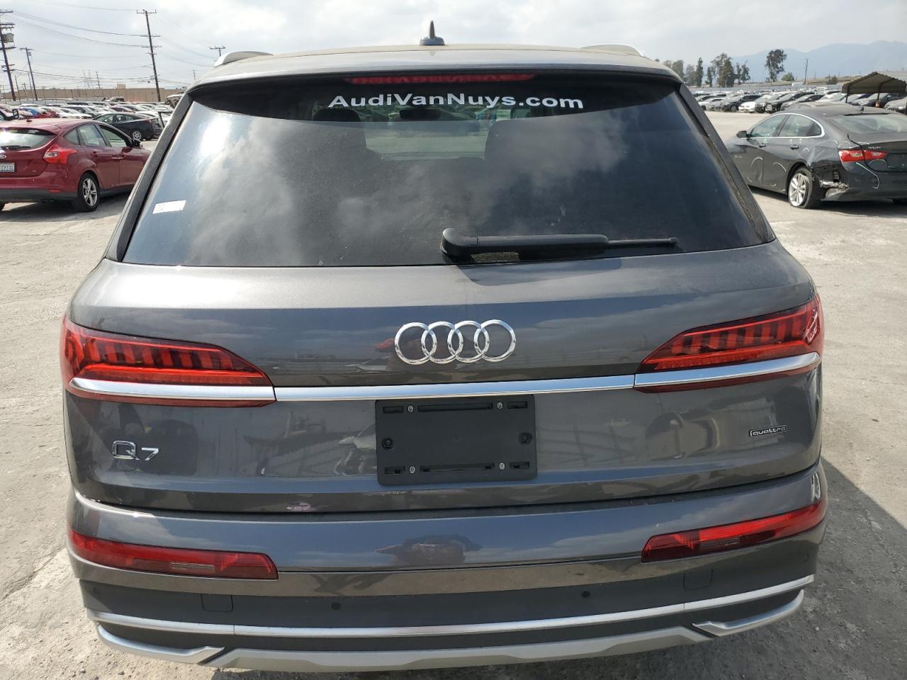 WA1LCBF76RD002985 2024 Audi Q7 Premium Plus