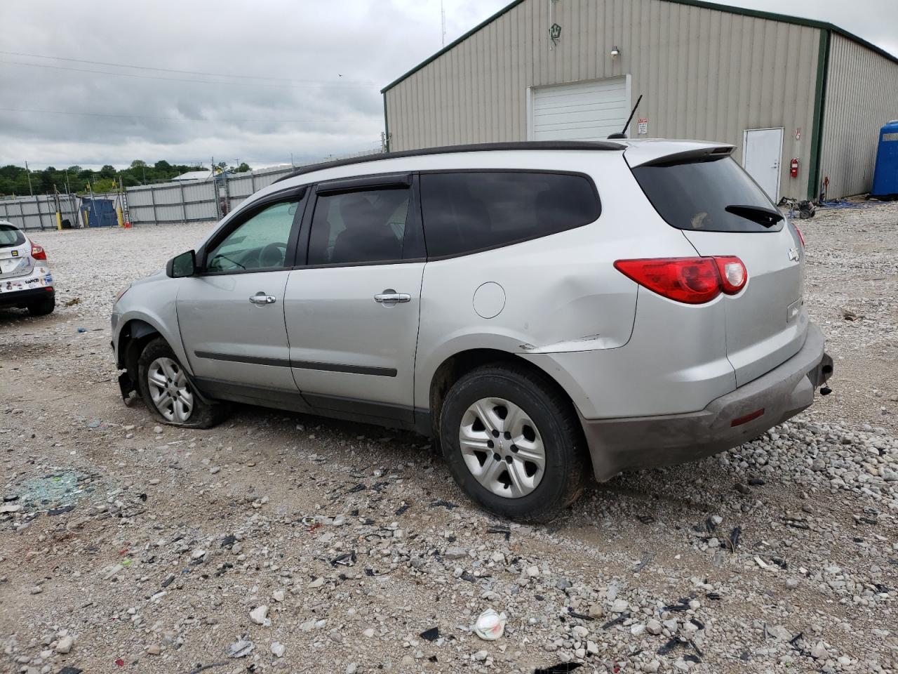 1GNKVEEDXBJ273888 2011 Chevrolet Traverse Ls