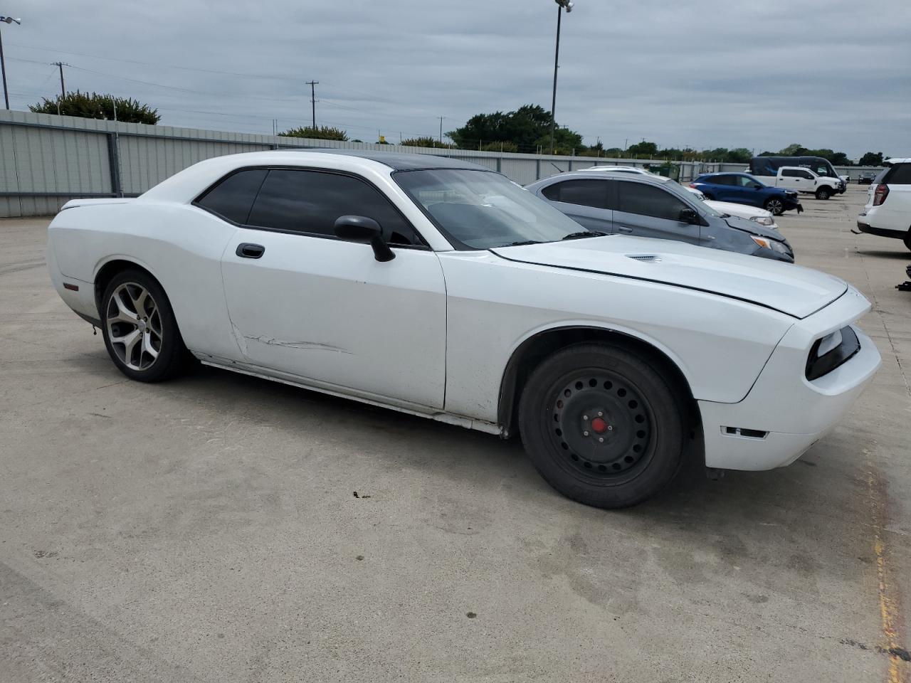 2B3CJ4DV4AH282391 2010 Dodge Challenger Se