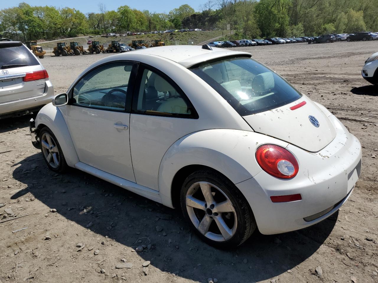 3VWFG31C88M510389 2008 Volkswagen New Beetle Triple White