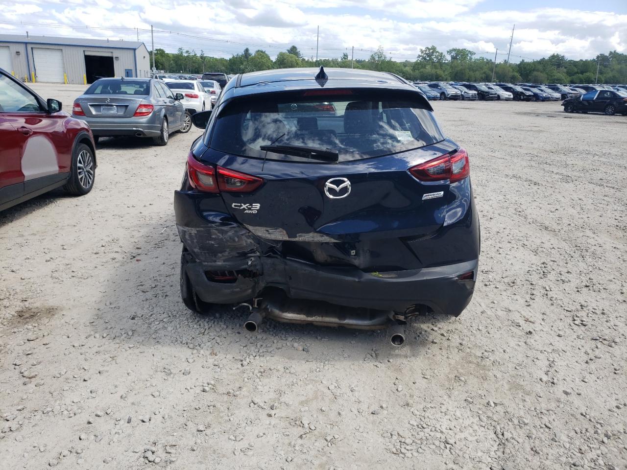 JM1DKFC74J0318583 2018 Mazda Cx-3 Touring