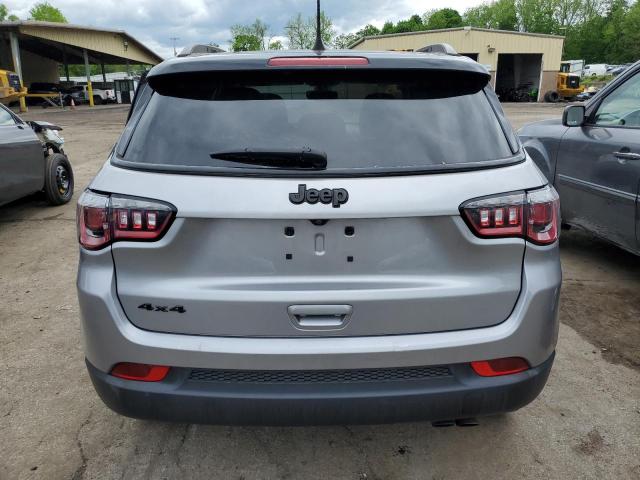 2018 Jeep Compass Latitude VIN: 3C4NJDBB3JT395823 Lot: 54686954