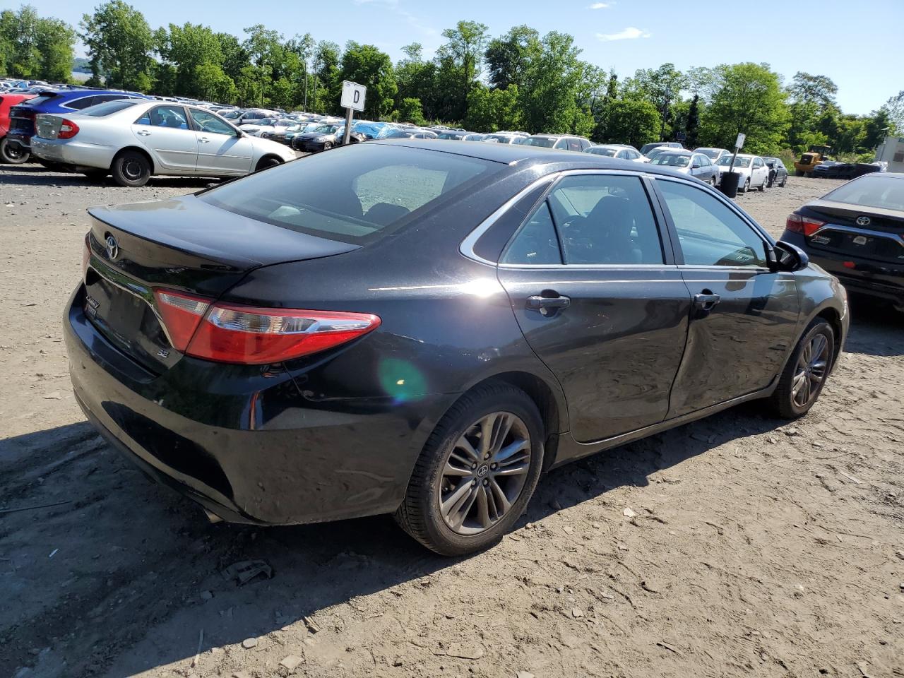 2016 Toyota Camry Le vin: 4T1BF1FK2GU267192