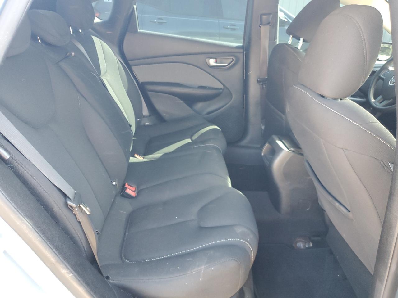 1C3CDFBA8DD295426 2013 Dodge Dart Sxt