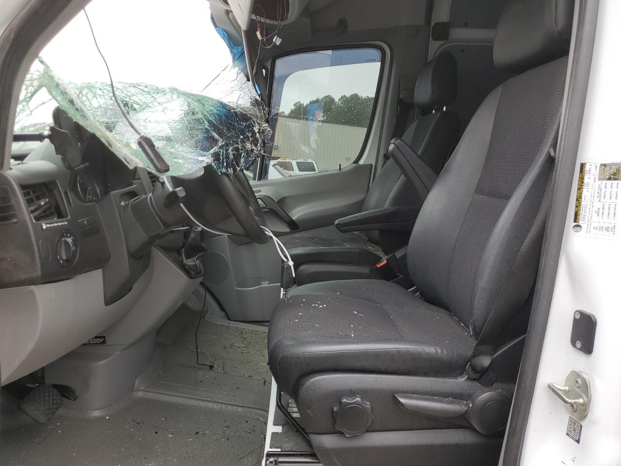 WD3PE7CD7HP400576 2017 Mercedes-Benz Sprinter 2500