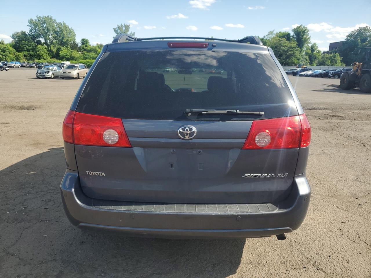 5TDZK22C58S210199 2008 Toyota Sienna Xle