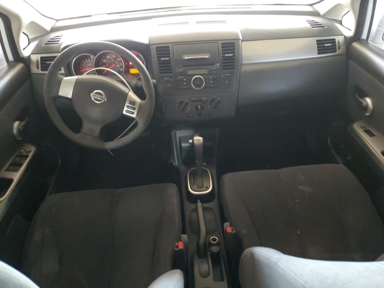 3N1BC13E68L393212 2008 Nissan Versa S