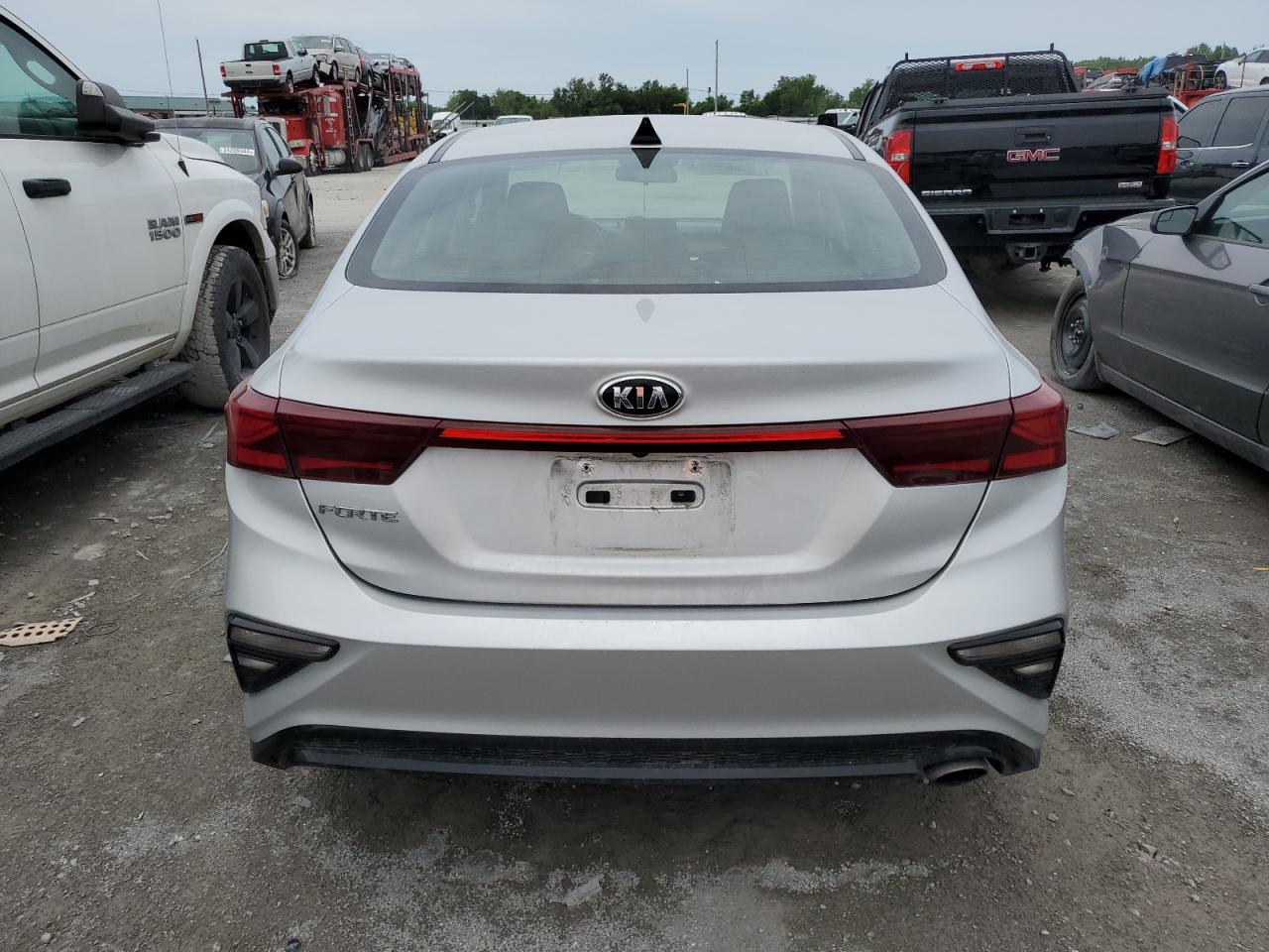 3KPF24AD8KE041385 2019 Kia Forte Fe