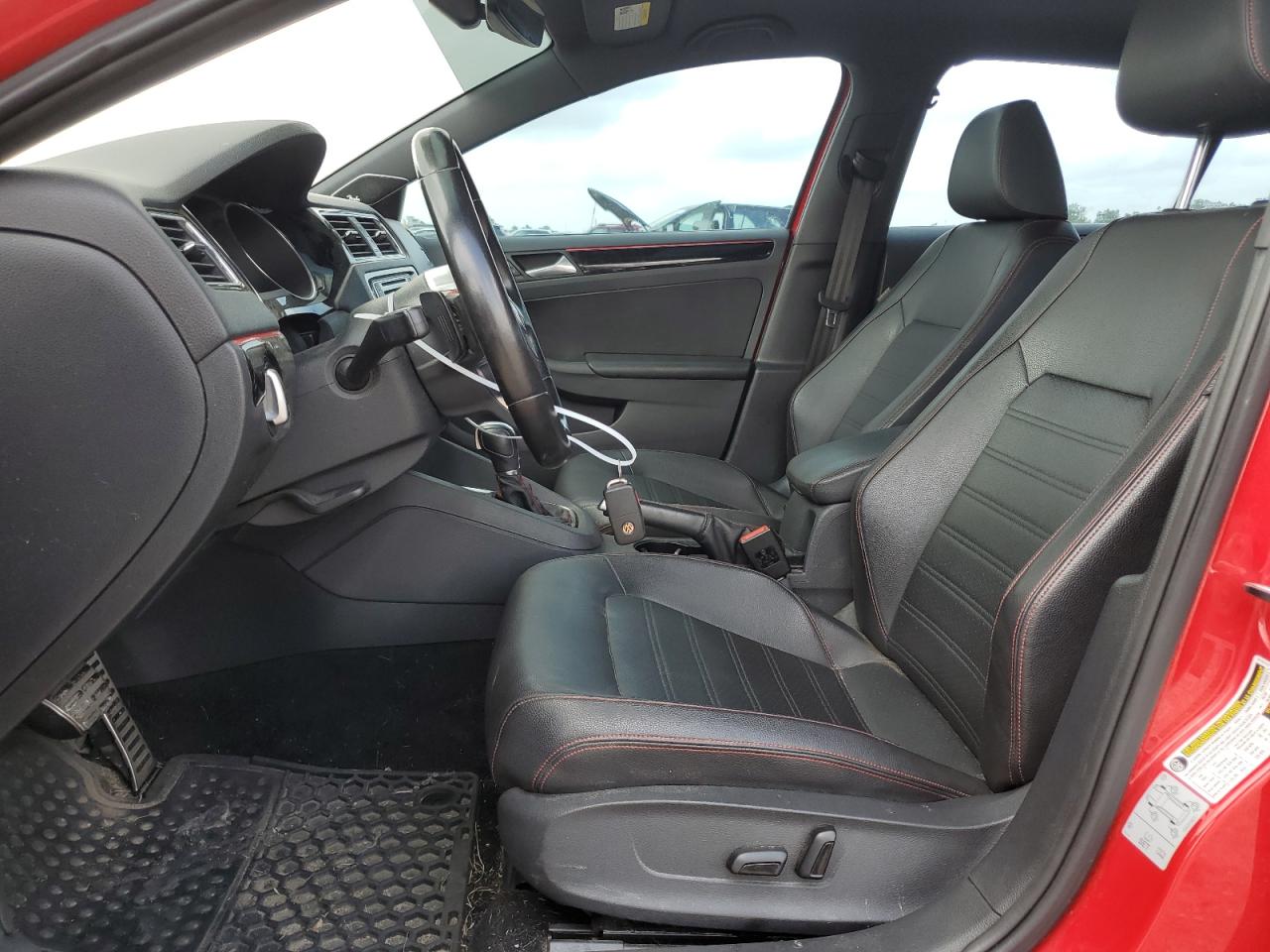 3VW4T7AJ1HM357850 2017 Volkswagen Jetta Gli