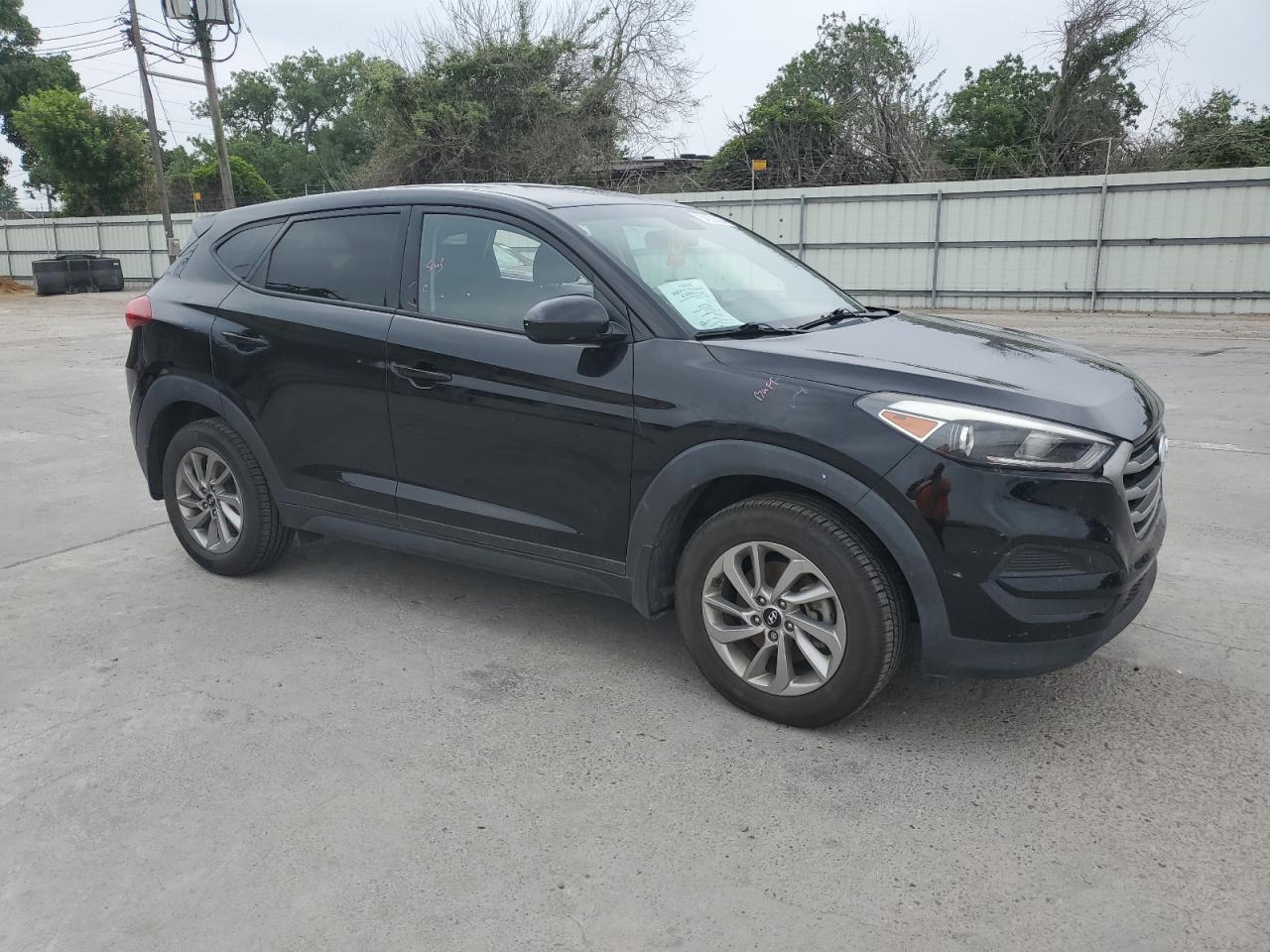 KM8J23A45JU803653 2018 Hyundai Tucson Se