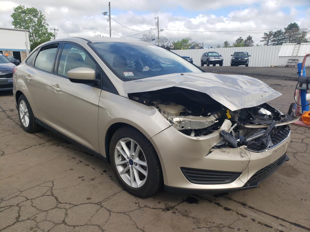 1FADP3F29JL274424 2018 Ford Focus Se