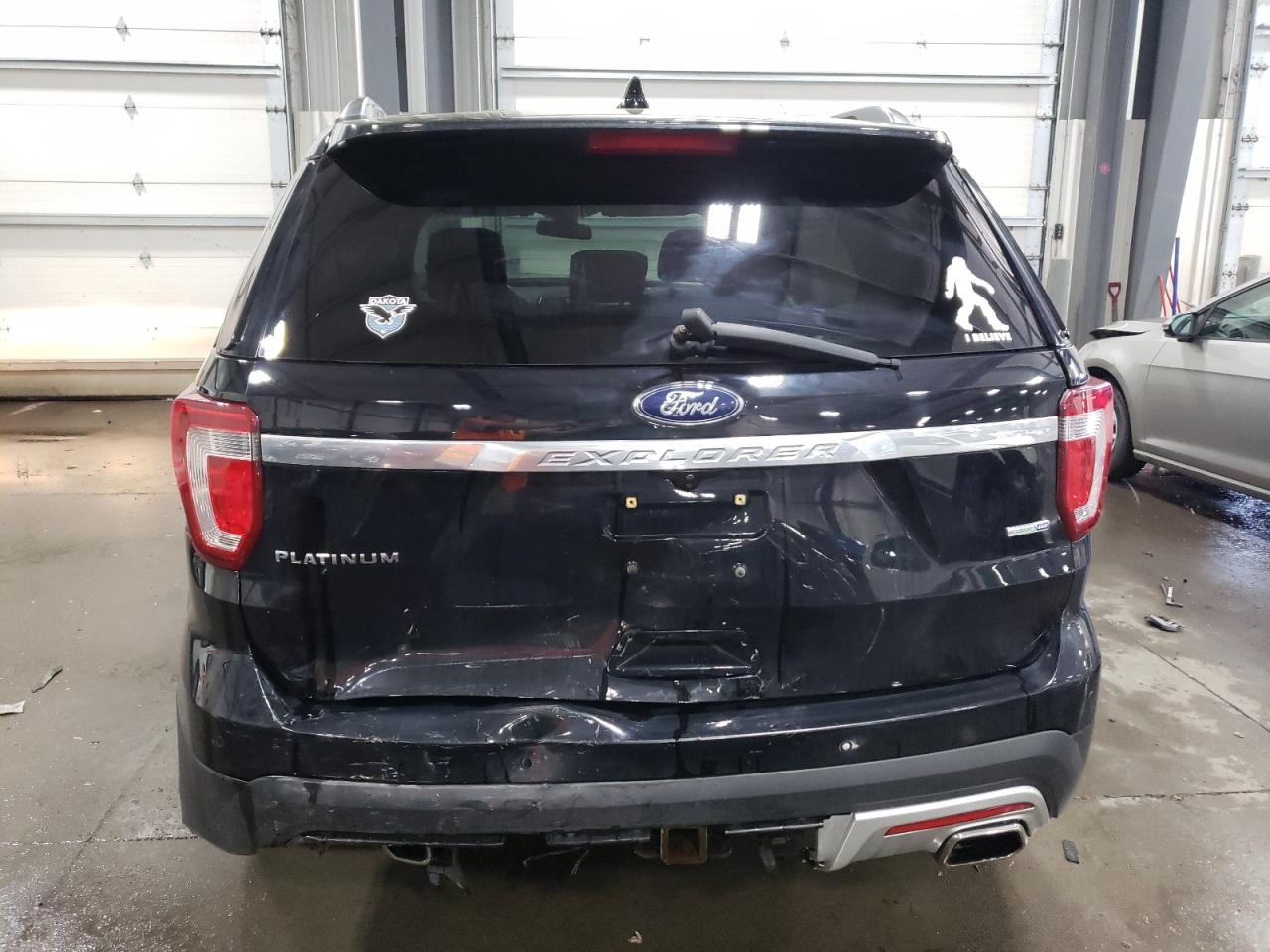 1FM5K8HT9HGD27685 2017 Ford Explorer Platinum