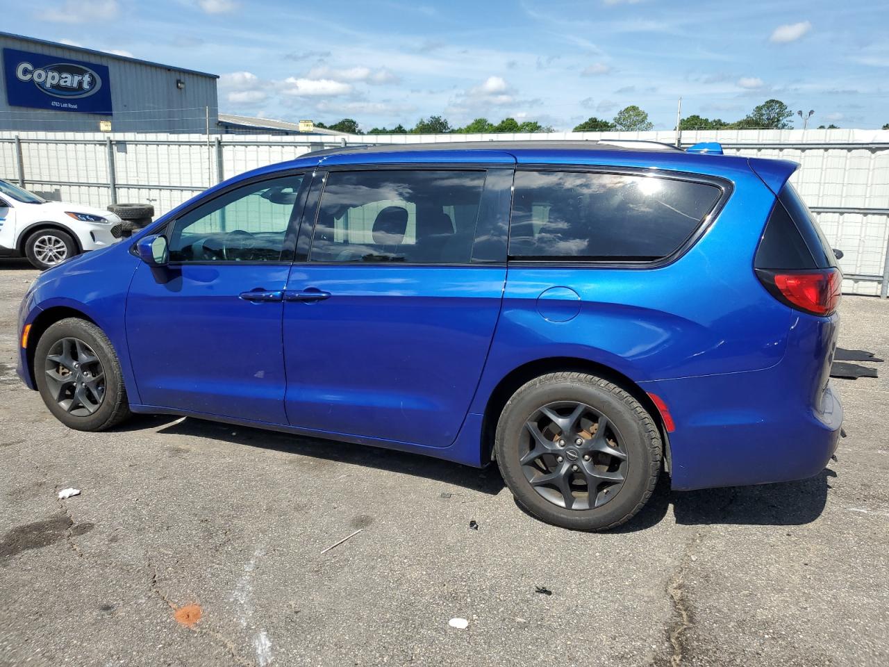 2018 Chrysler Pacifica Touring L Plus vin: 2C4RC1EG9JR292555