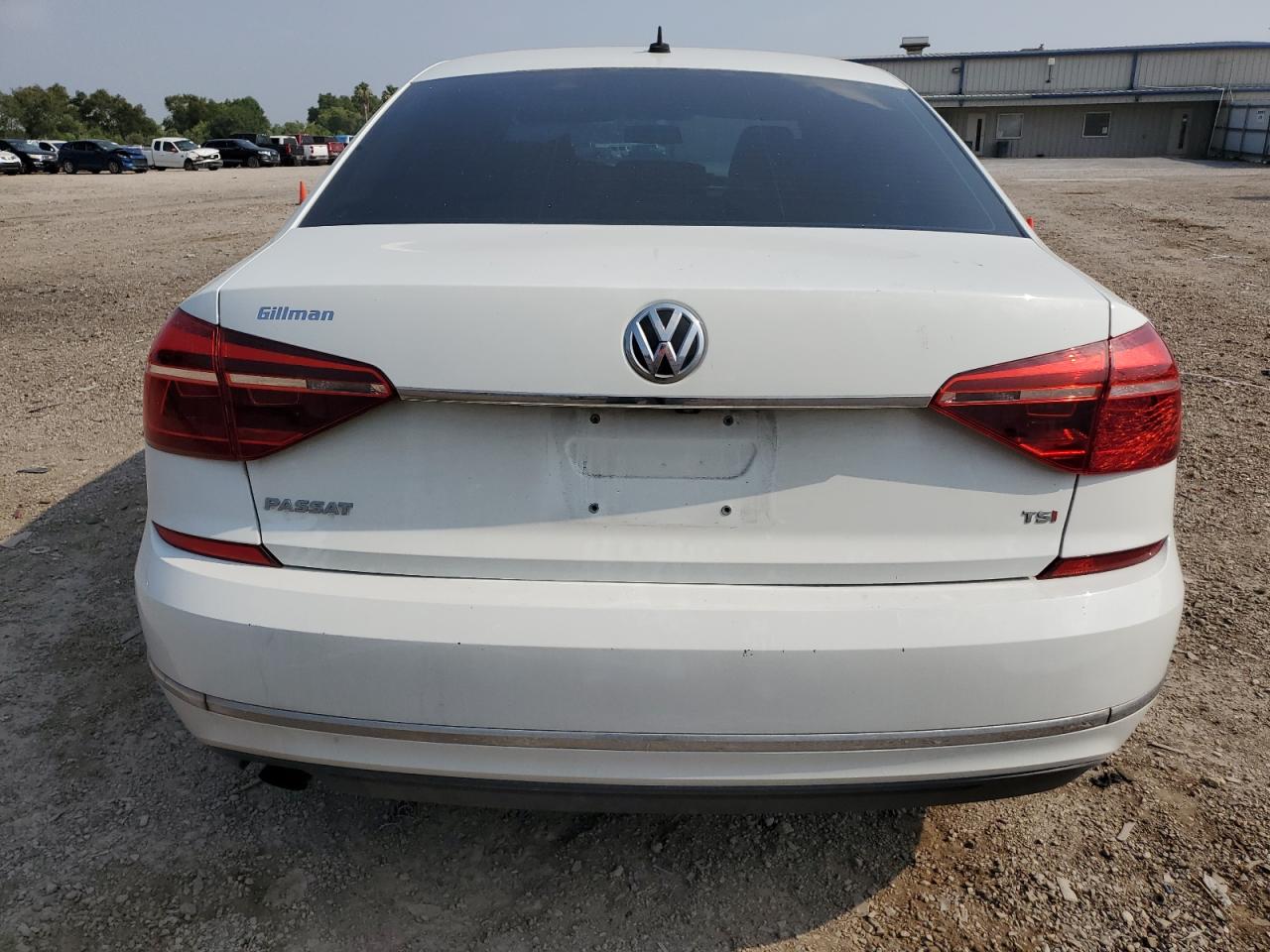 1VWAT7A32HC044134 2017 Volkswagen Passat S