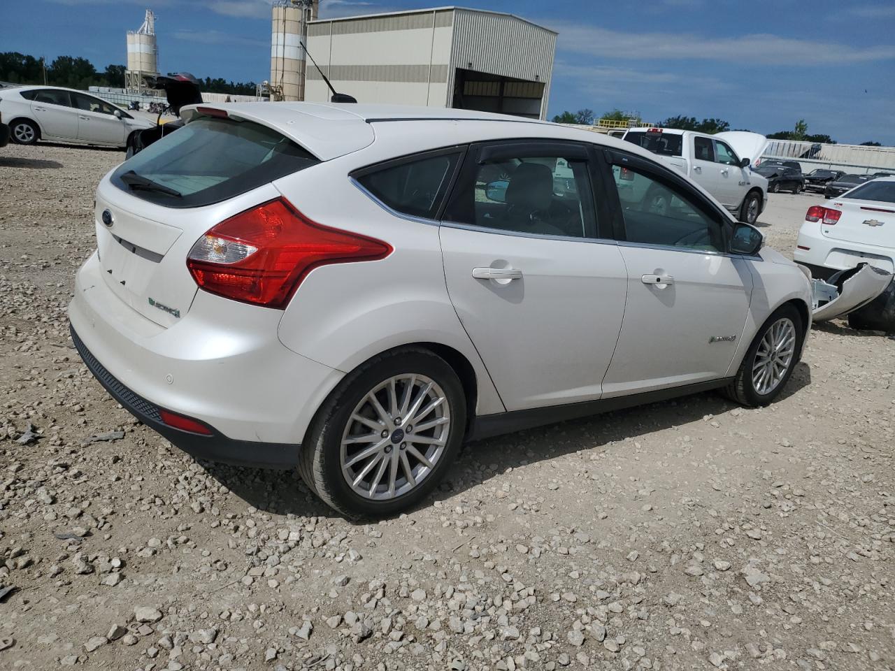 1FAHP3R40CL471080 2012 Ford Focus Bev