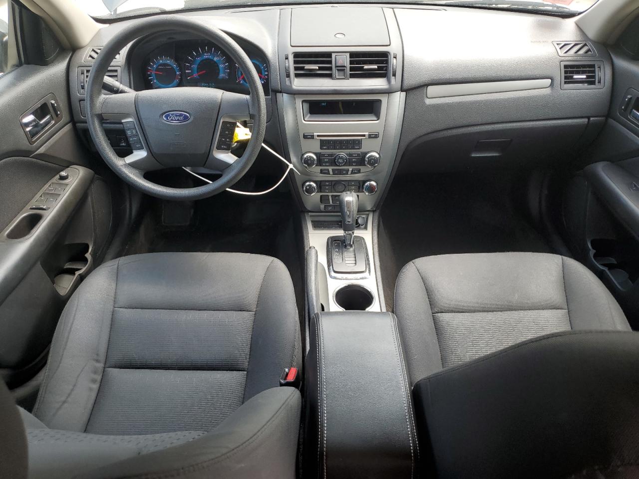 3FAHP0HAXBR323444 2011 Ford Fusion Se