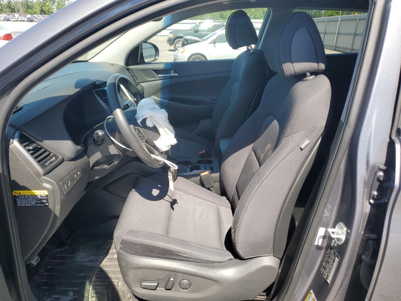 KM8J33A25JU667701 2018 Hyundai Tucson Value