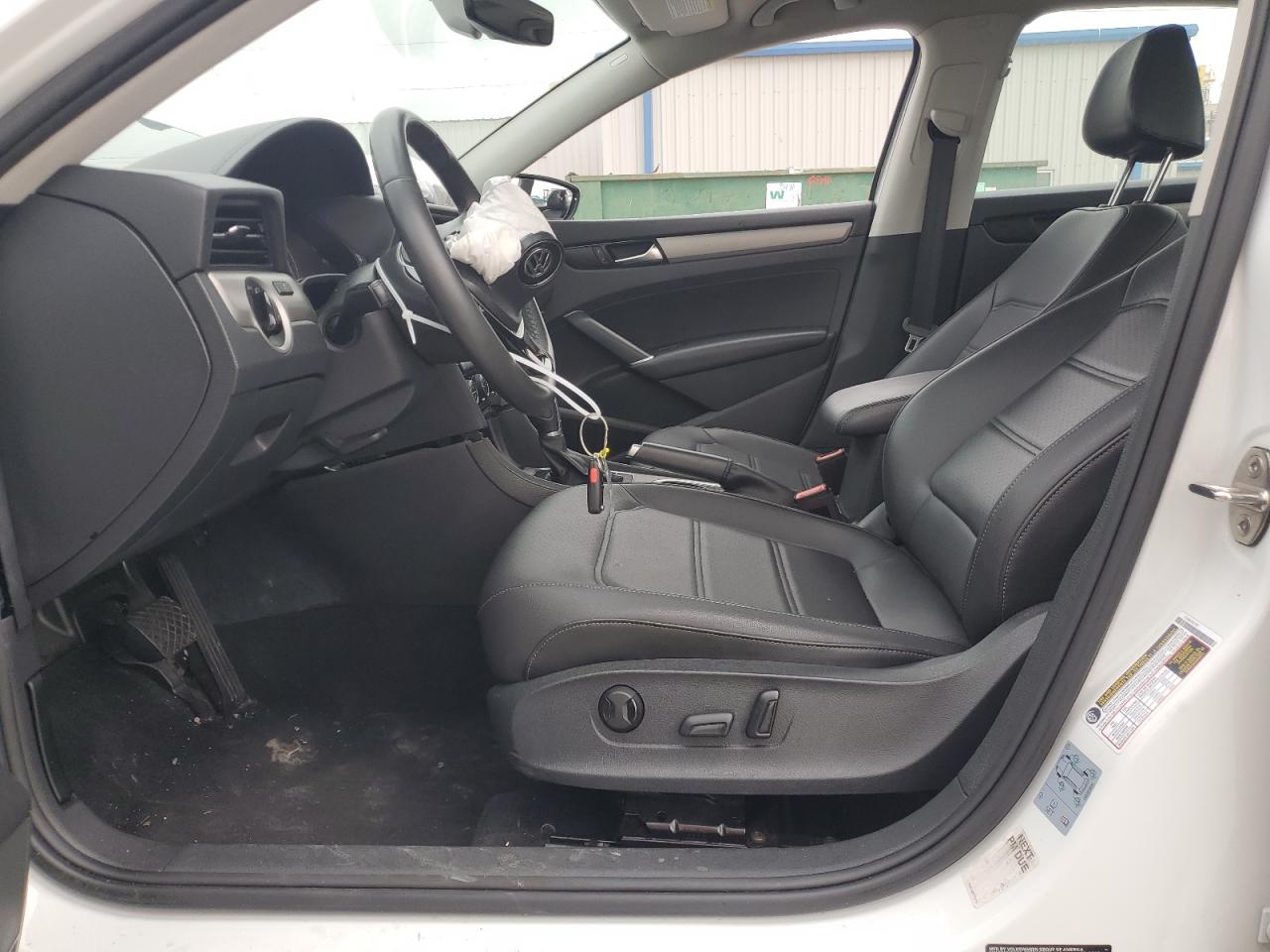 1VWSA7A3XMC000256 2021 Volkswagen Passat Se