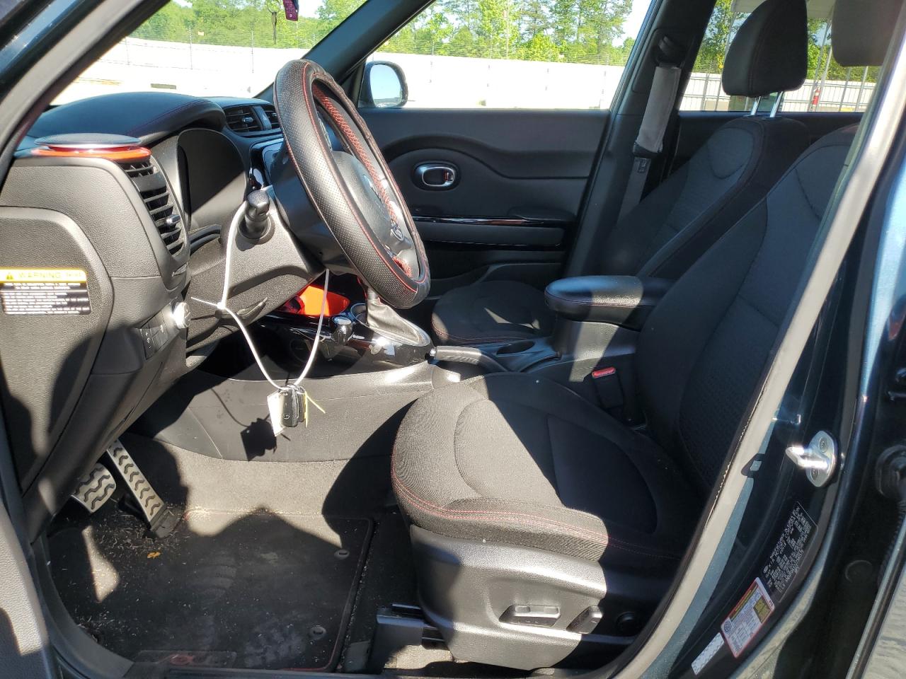 KNDJP3A57J7581579 2018 Kia Soul +