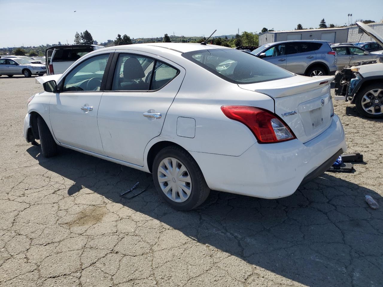 3N1CN7AP7GL875997 2016 Nissan Versa S