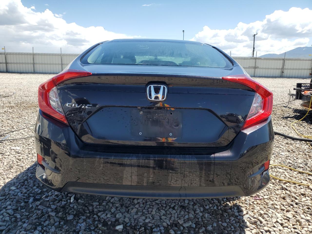 19XFC2F56GE004894 2016 Honda Civic Lx