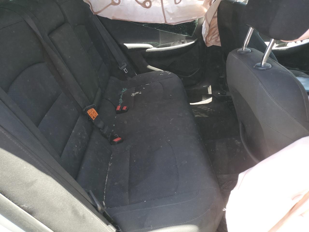 1G1ZD5ST9JF181039 2018 Chevrolet Malibu Lt