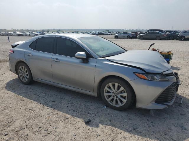 VIN 4T1B11HK5KU185137 2019 Toyota Camry, L no.4