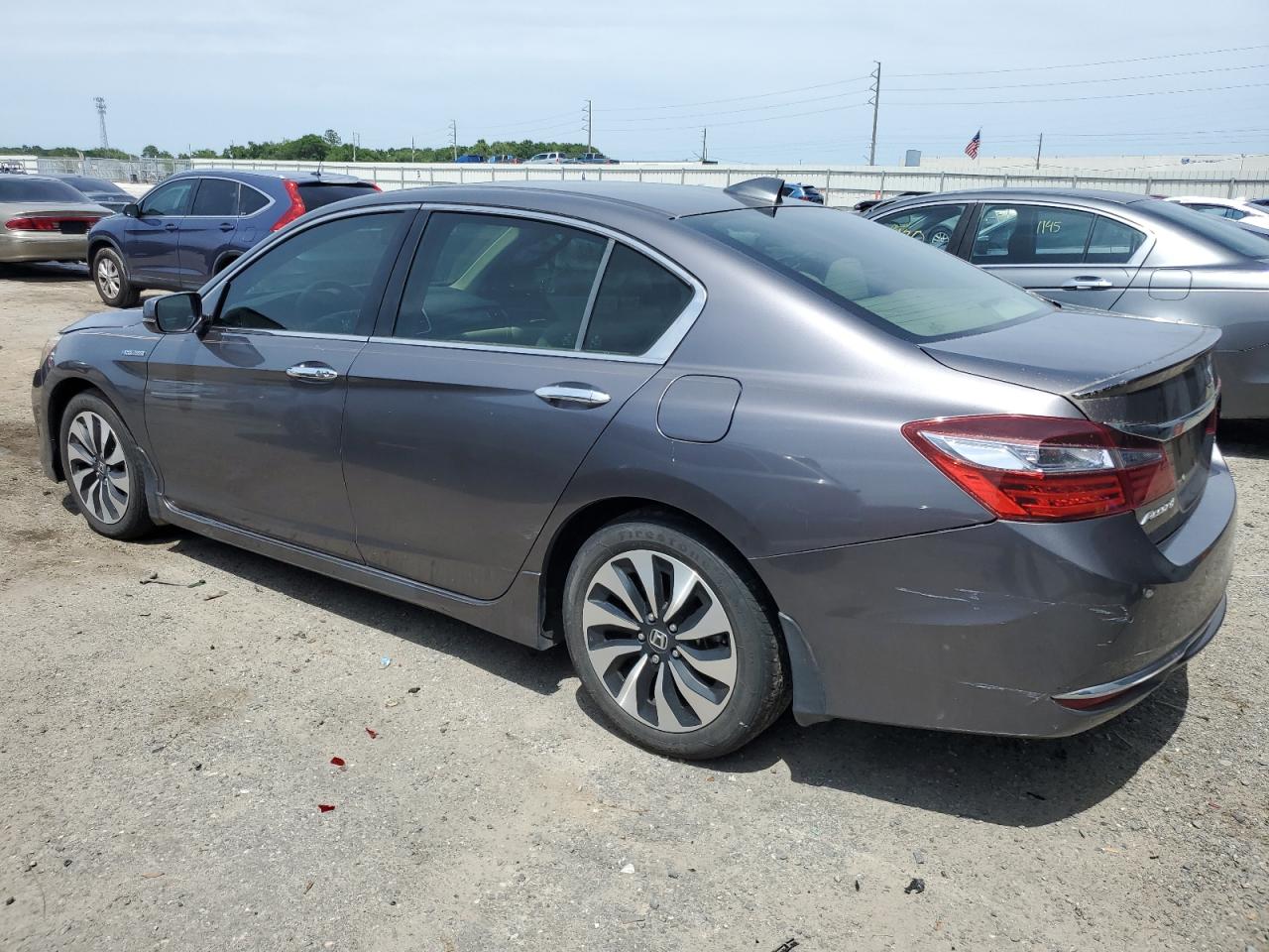 JHMCR6F7XHC017634 2017 Honda Accord Touring Hybrid