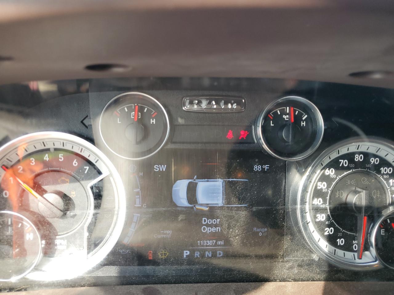 3C6RR7LT7GG270805 2016 Ram 1500 Slt