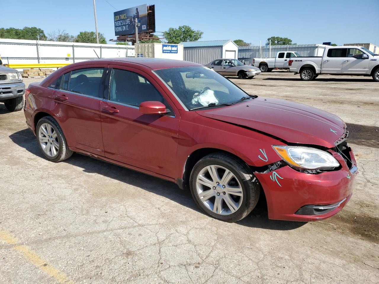 2013 Chrysler 200 Touring vin: 1C3CCBBB5DN614800