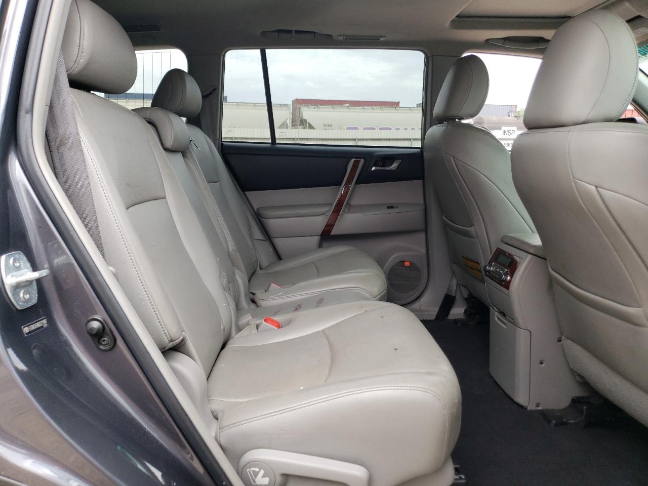 5TDDK3EH6DS221987 2013 Toyota Highlander Limited