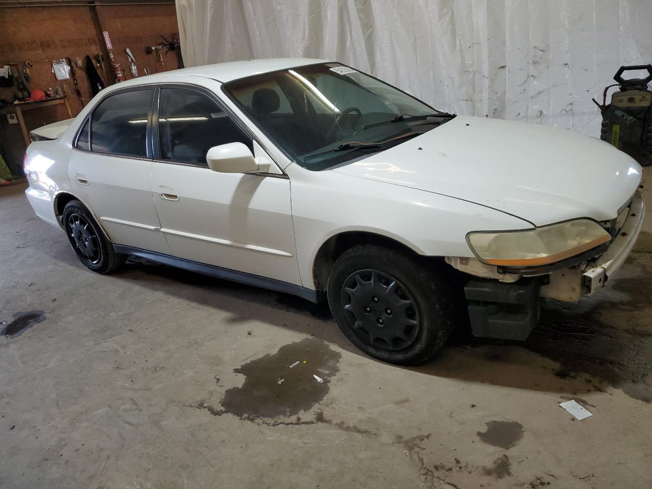 1HGCG66521A073009 2001 Honda Accord Lx