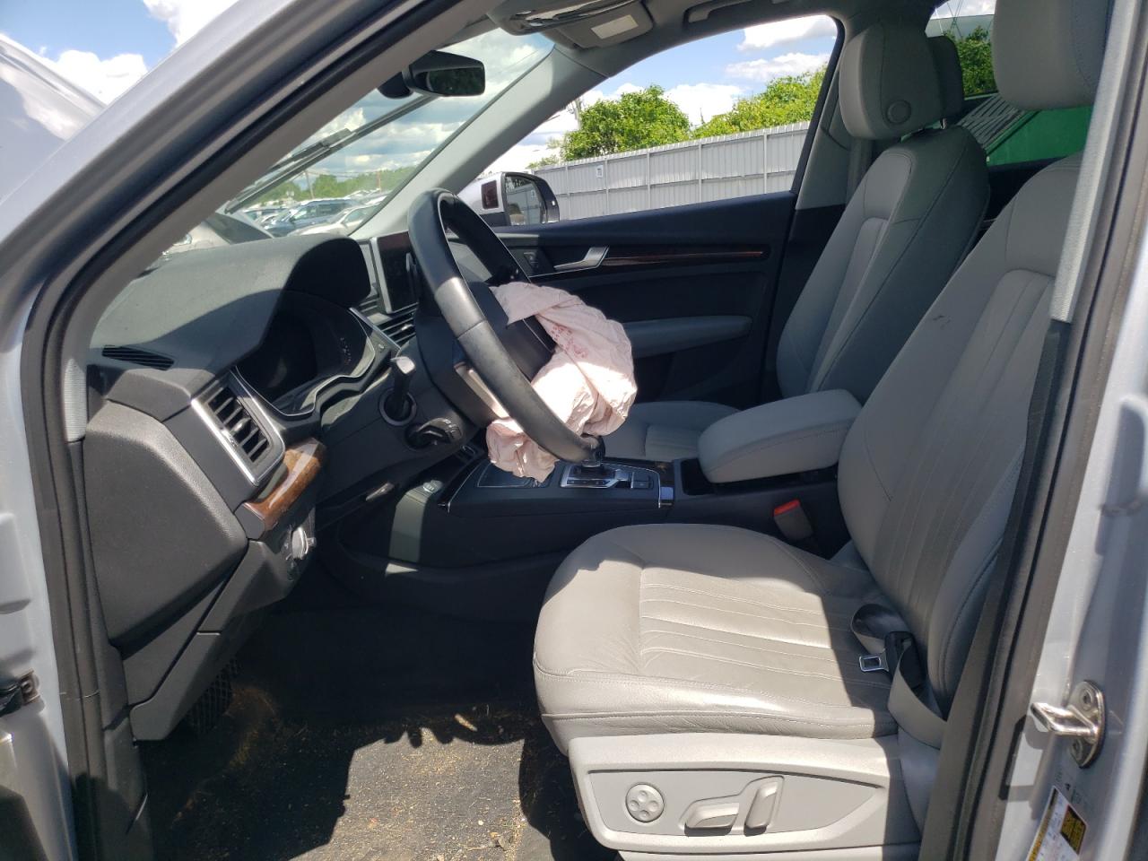 WA1BNAFY9J2160908 2018 Audi Q5 Premium Plus