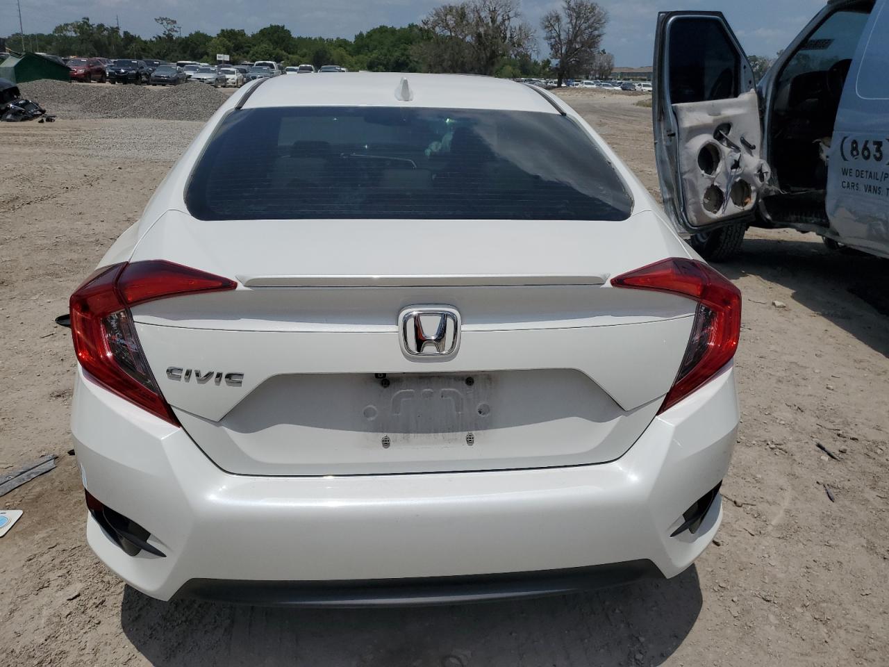 19XFC1F73JE000644 2018 Honda Civic Exl
