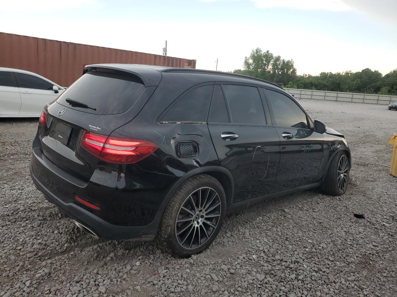 WDC0G4JB4KF664377 2019 Mercedes-Benz Glc 300