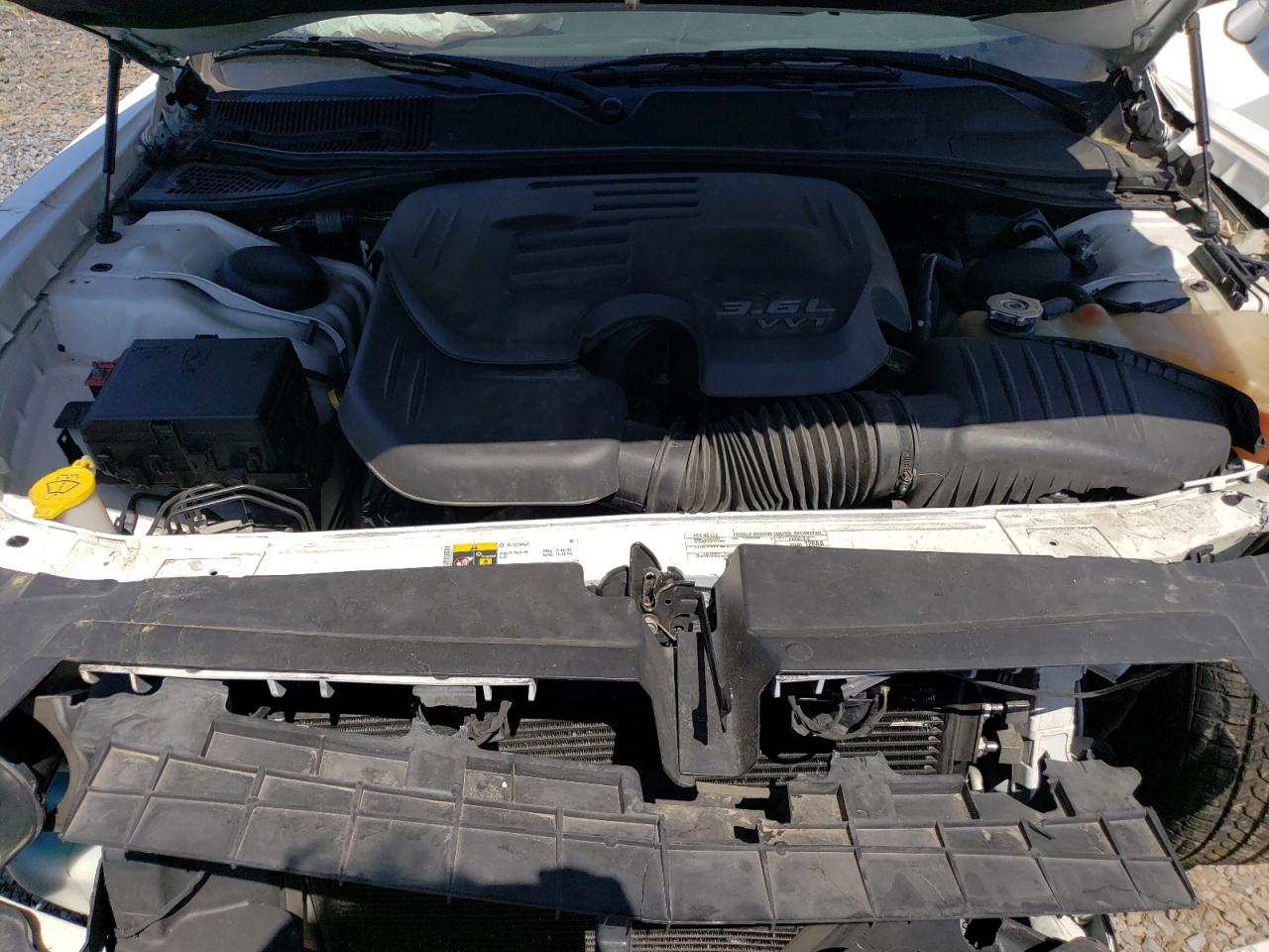 2C3CDZAG7FH764048 2015 Dodge Challenger Sxt