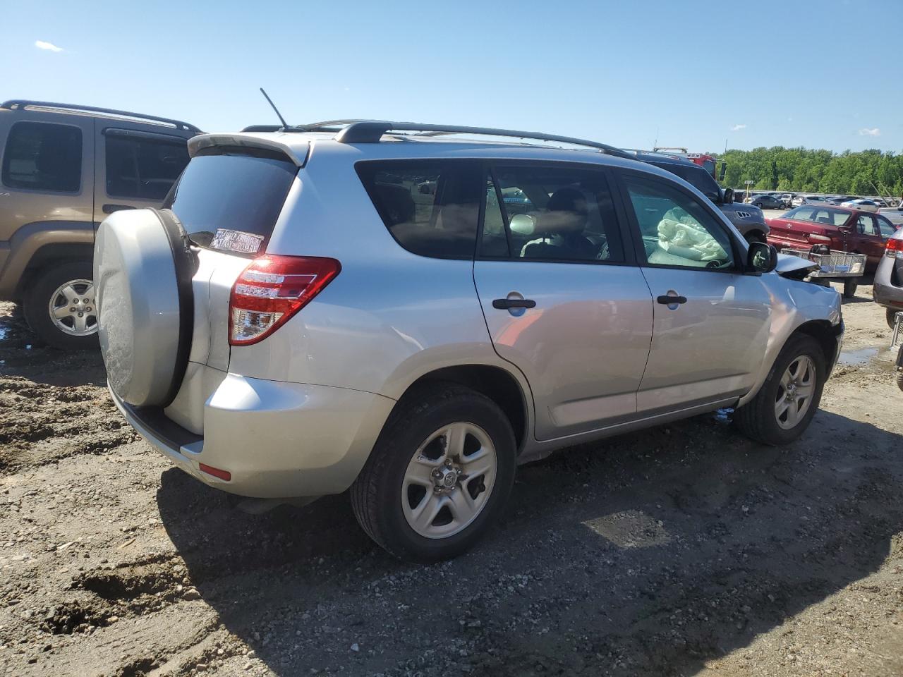 2T3ZF4DVXBW059672 2011 Toyota Rav4