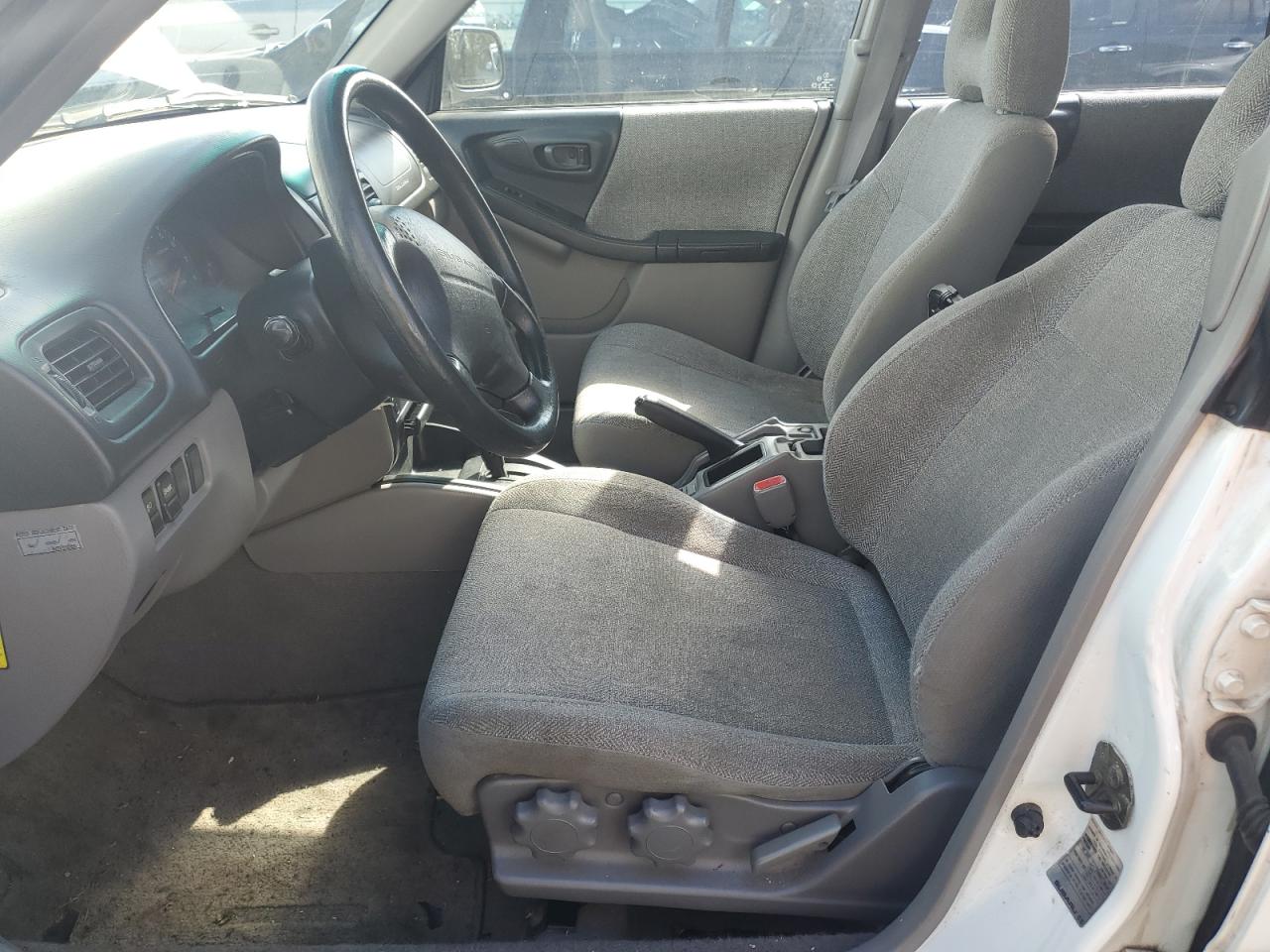 JF1SF63521H710477 2001 Subaru Forester L