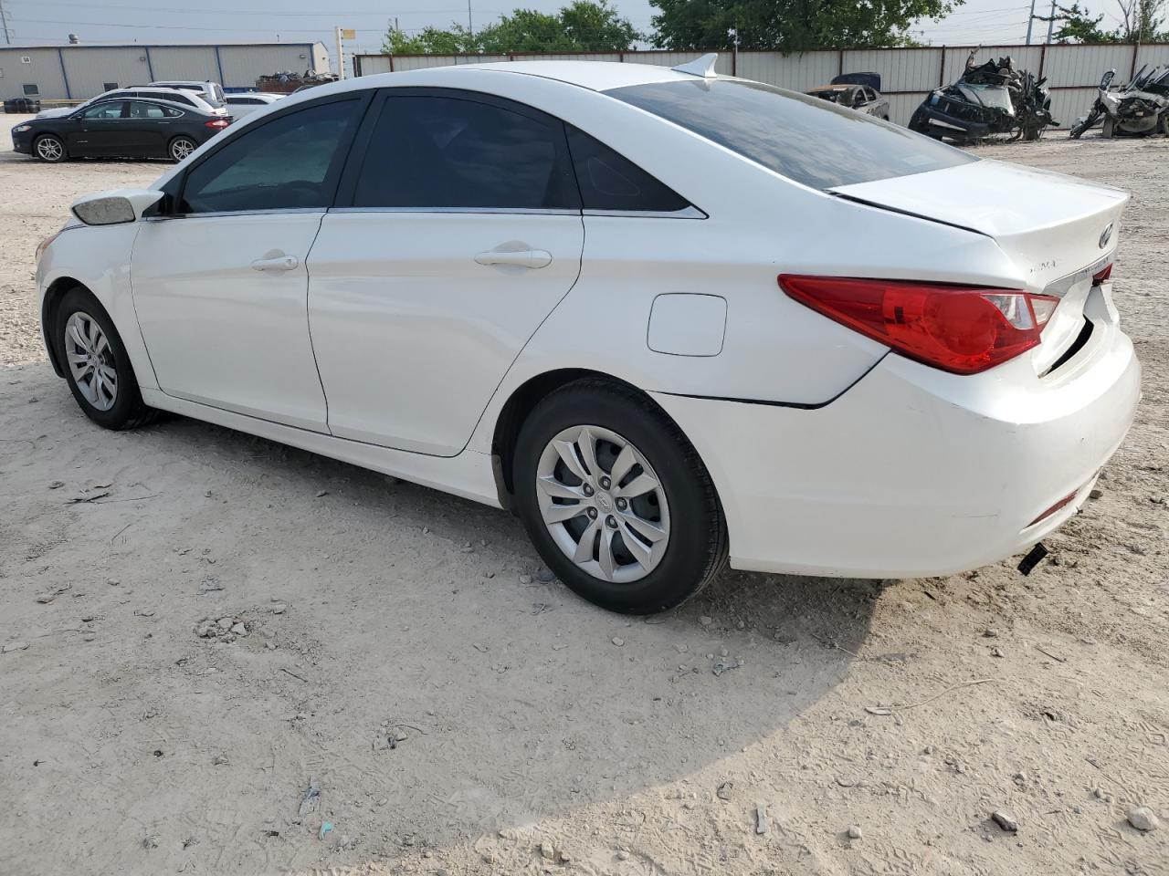 5NPEB4AC2BH301813 2011 Hyundai Sonata Gls