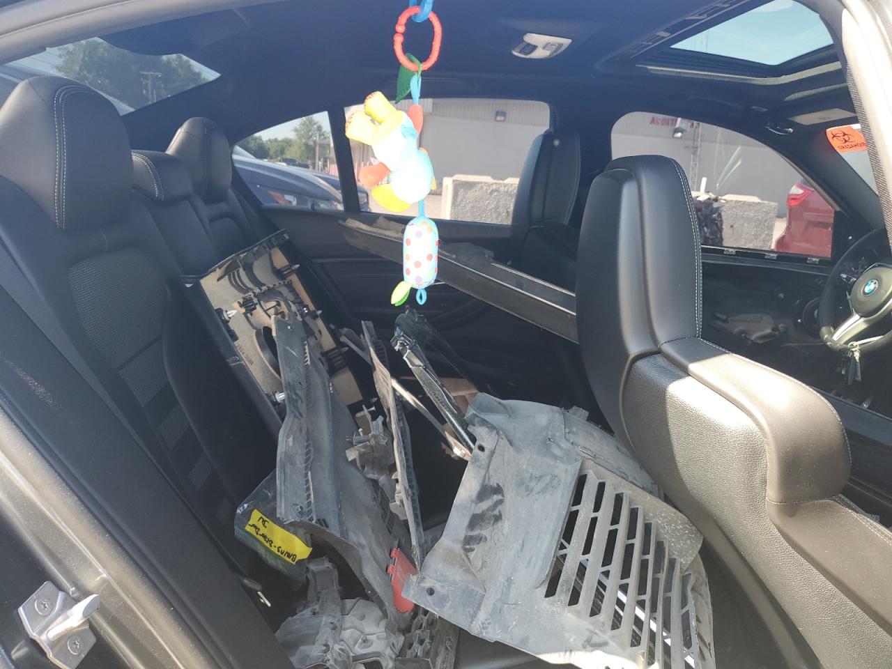 WBS8M9C56H5G83951 2017 BMW M3