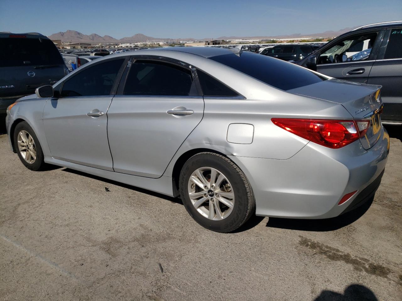 2014 Hyundai Sonata Gls vin: 5NPEB4AC4EH897138