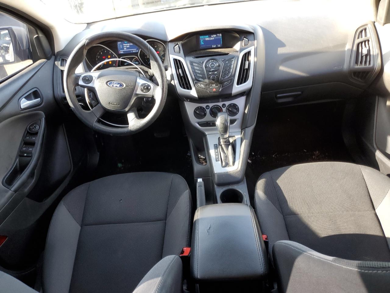 2014 Ford Focus Se vin: 1FADP3F27EL210761